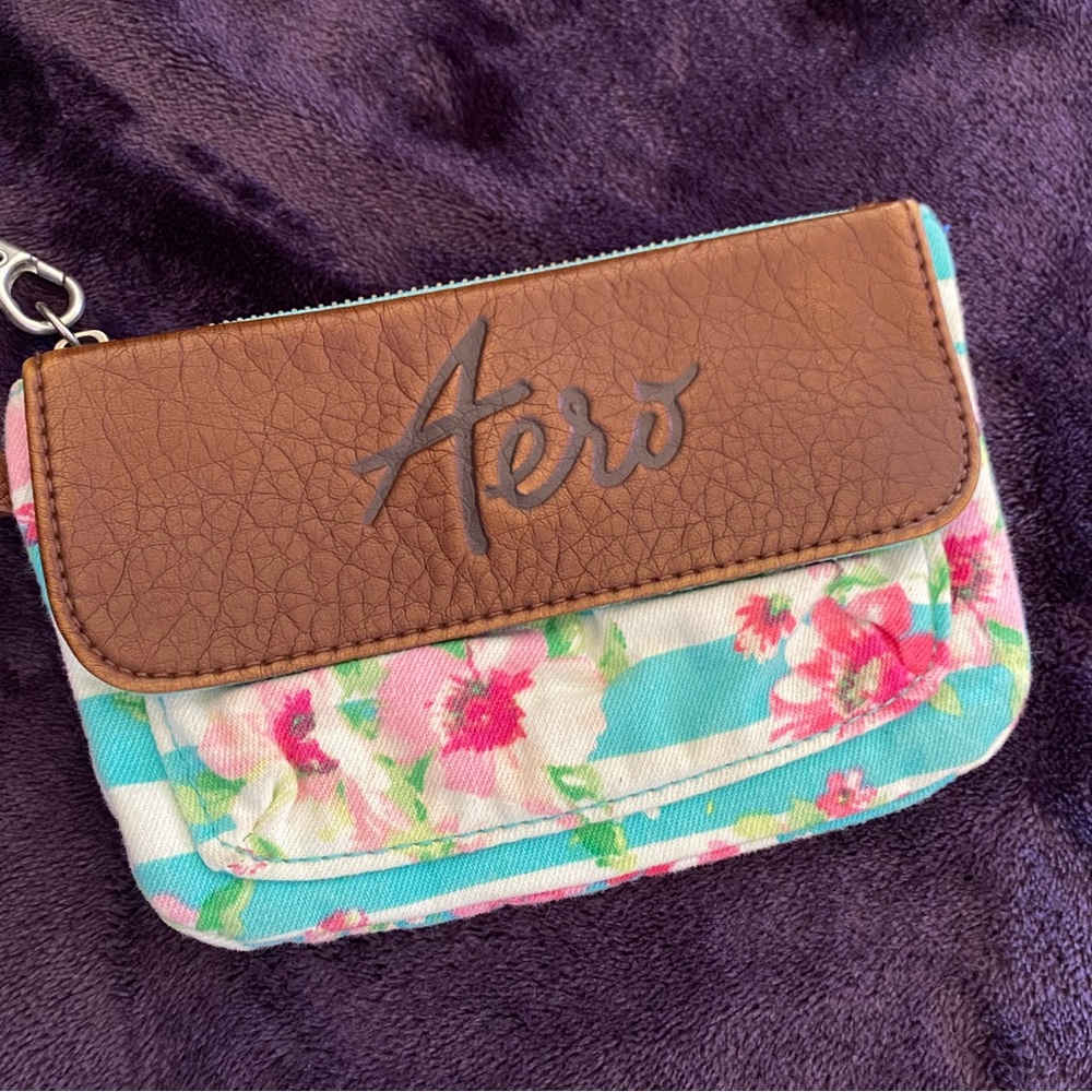 Aeropostale 2012 floral wristlet